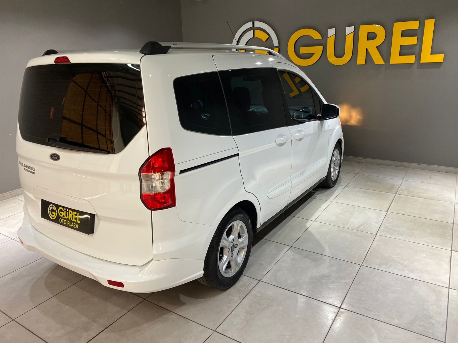 2023 Dizel Manuel Ford Tourneo Courier Beyaz Gürel Tasarım Aksesuar Otomotiv San. Tic. Ltd. Şti.