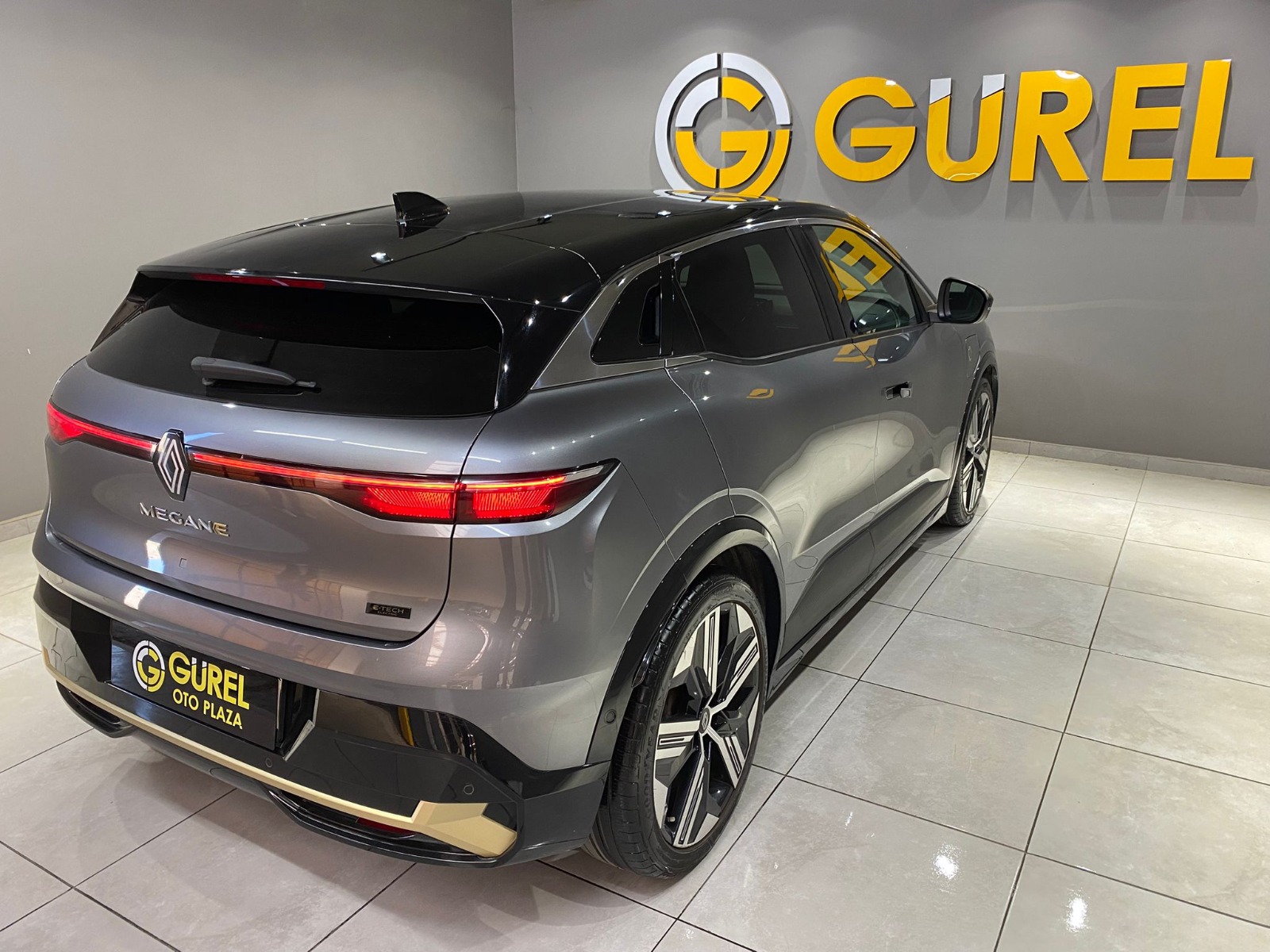 2023 Elektrik Otomatik Renault Megane E-Tech Gri Gürel Tasarım Aksesuar Otomotiv San. Tic. Ltd. Şti.