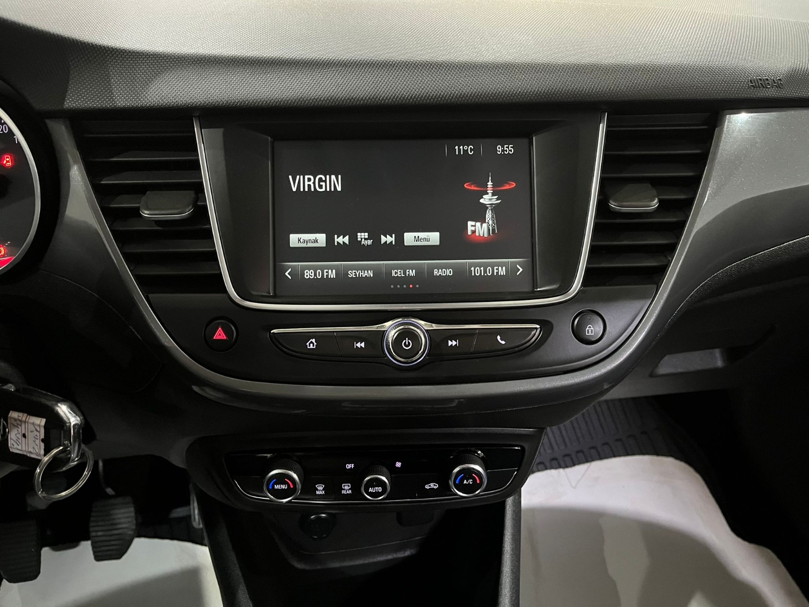 2021 Benzin Manuel Opel Crossland Kırmızı Gürel Tasarım Aksesuar Otomotiv San. Tic. Ltd. Şti.