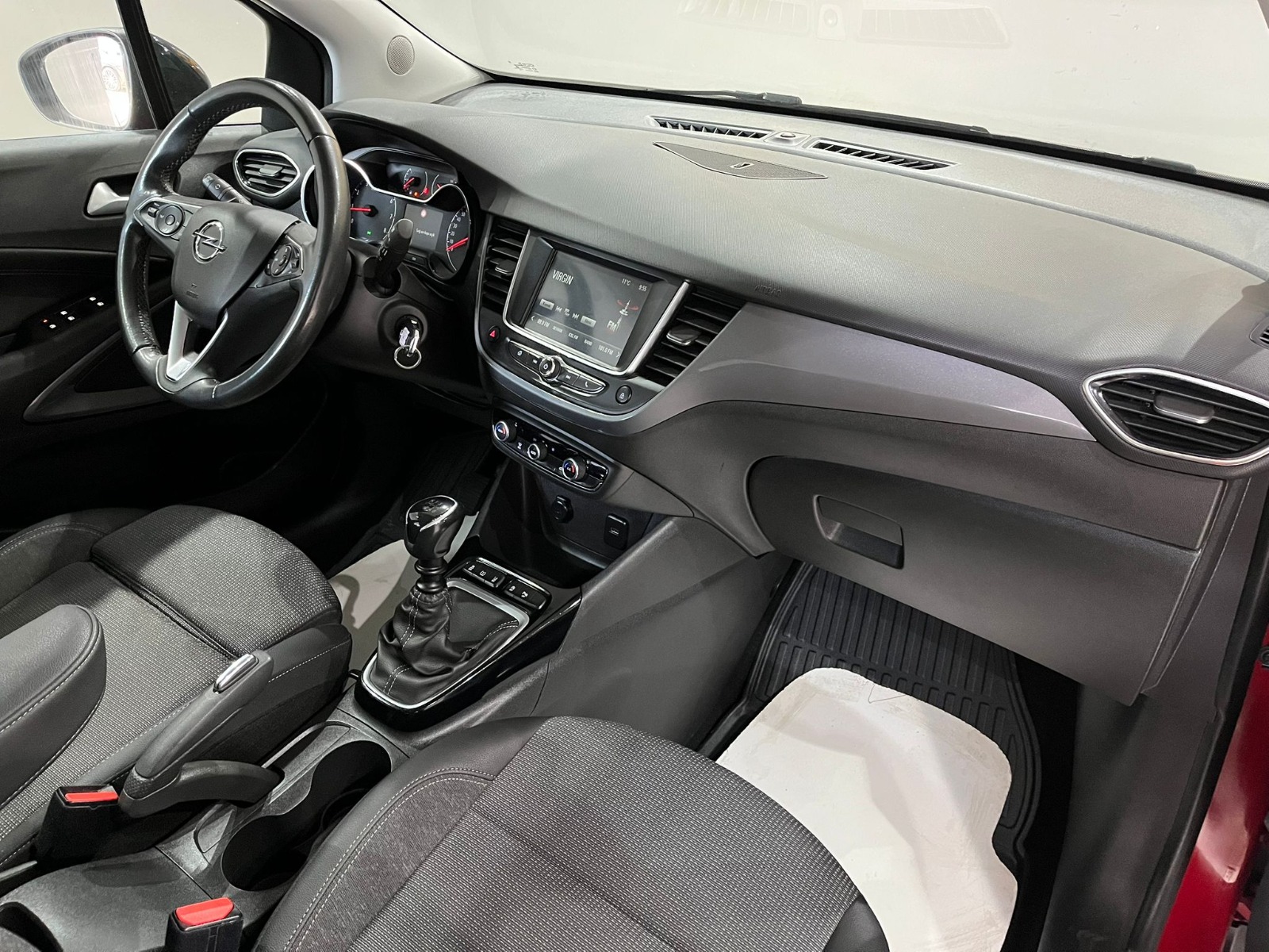 2021 Benzin Manuel Opel Crossland Kırmızı Gürel Tasarım Aksesuar Otomotiv San. Tic. Ltd. Şti.