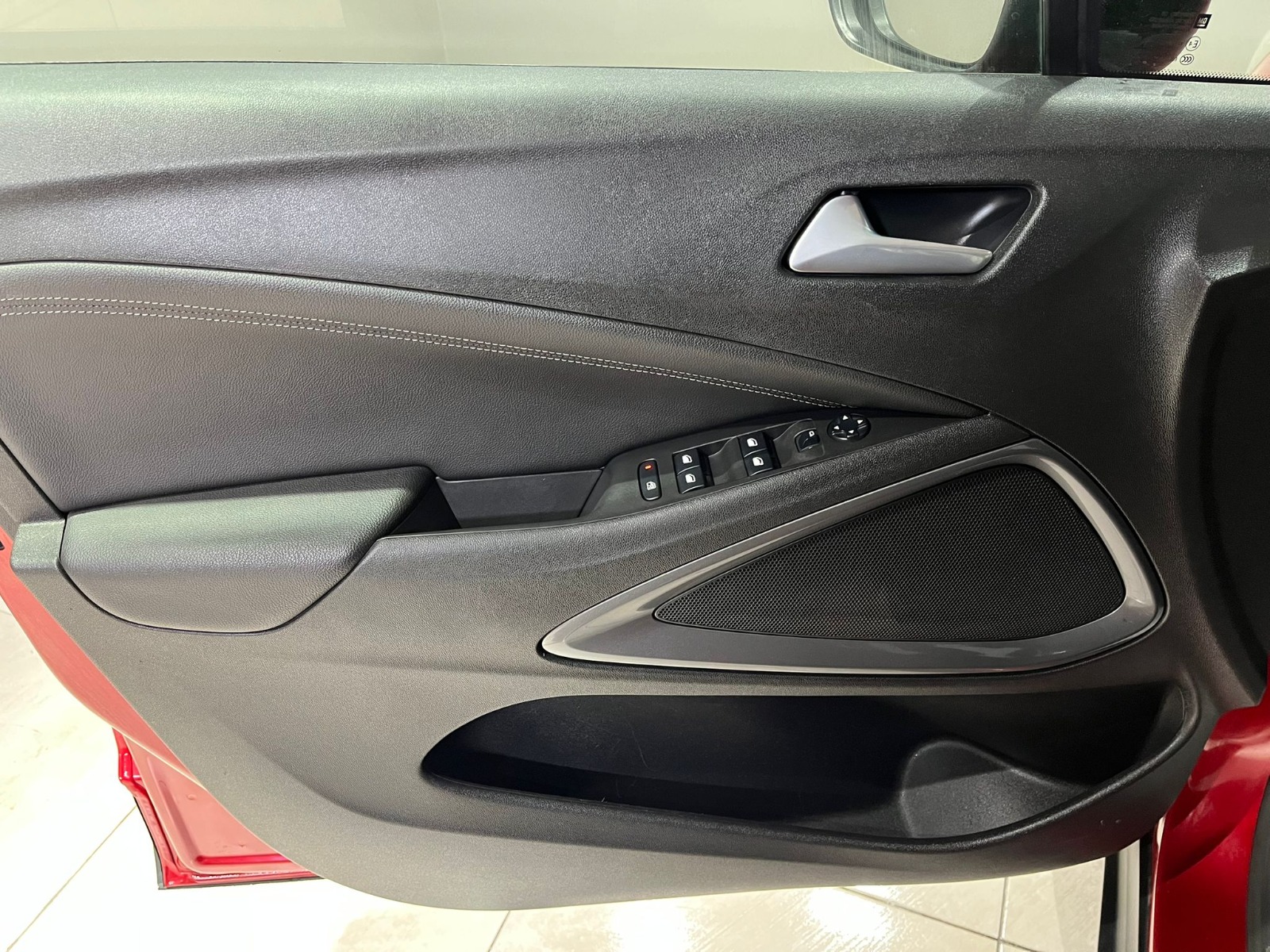 2021 Benzin Manuel Opel Crossland Kırmızı Gürel Tasarım Aksesuar Otomotiv San. Tic. Ltd. Şti.