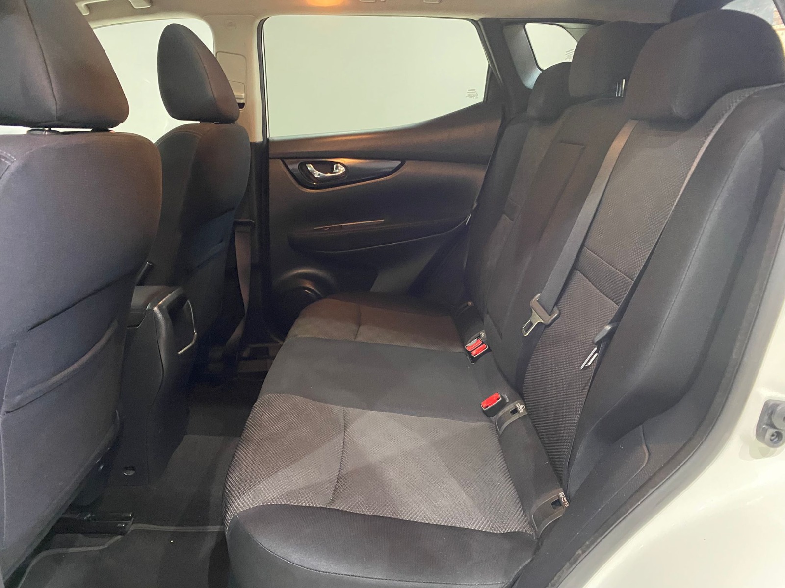 2015 Benzin Otomatik Nissan Qashqai Beyaz Gürel Tasarım Aksesuar Otomotiv San. Tic. Ltd. Şti.