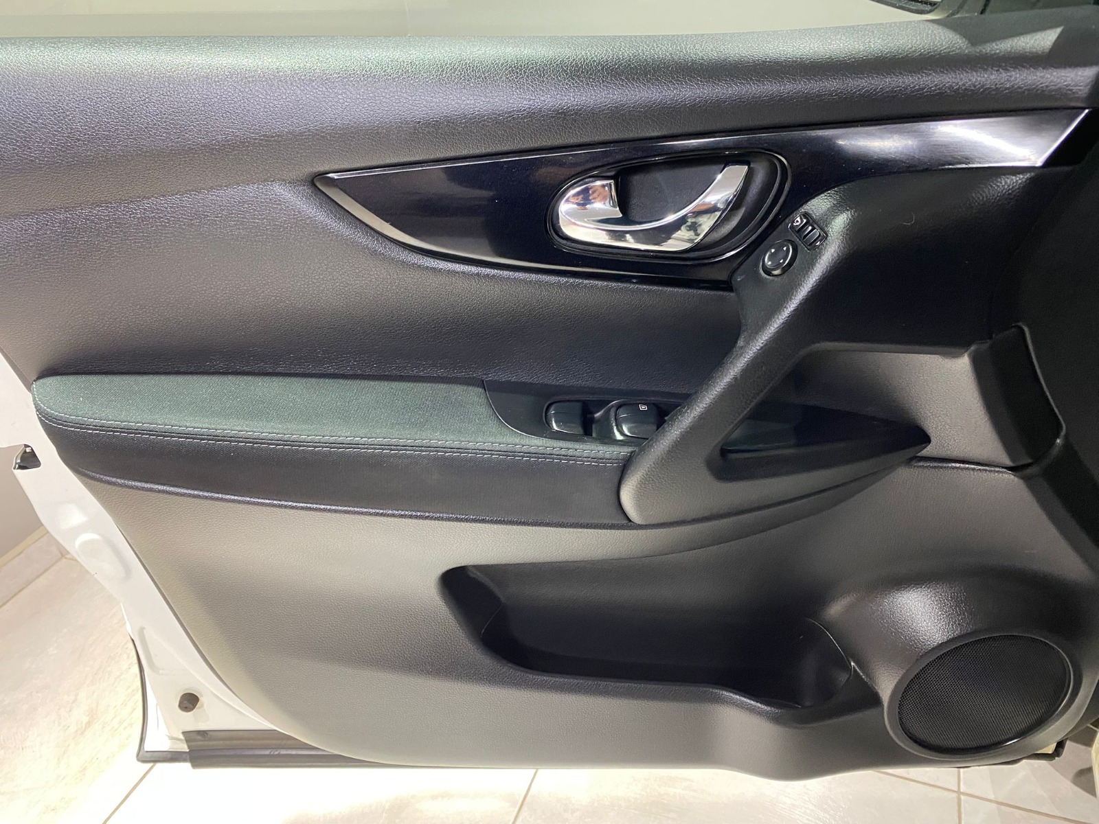 2015 Benzin Otomatik Nissan Qashqai Beyaz Gürel Tasarım Aksesuar Otomotiv San. Tic. Ltd. Şti.