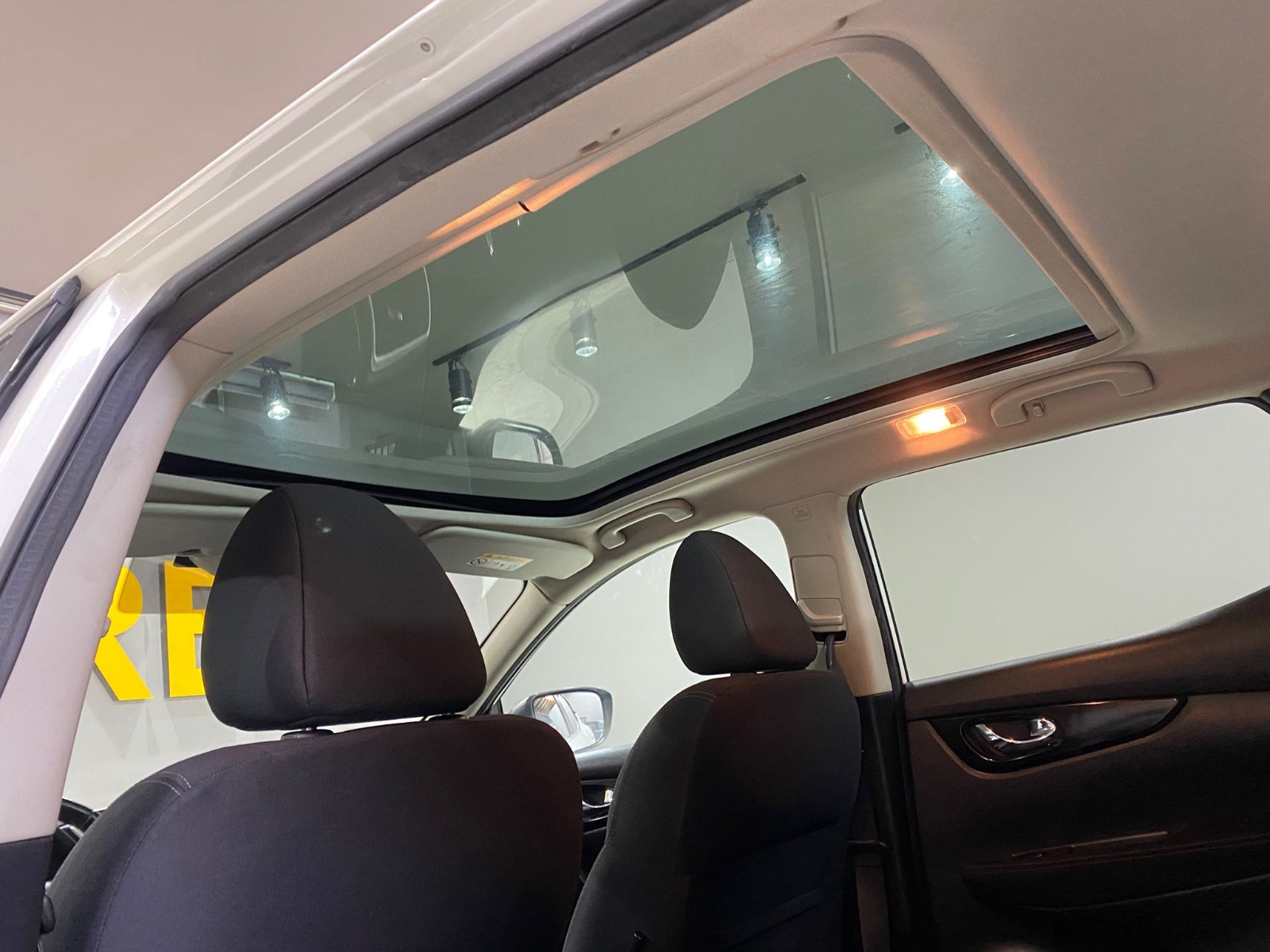 2015 Benzin Otomatik Nissan Qashqai Beyaz Gürel Tasarım Aksesuar Otomotiv San. Tic. Ltd. Şti.