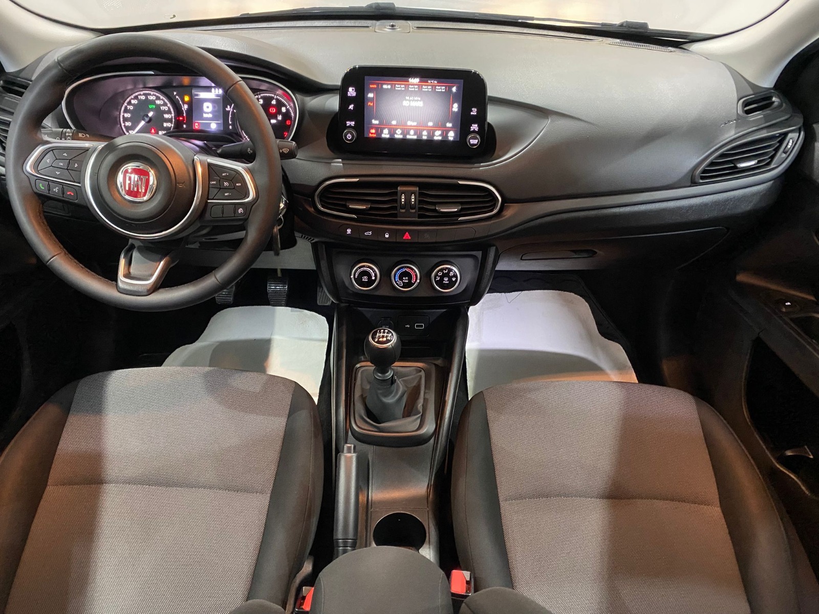 2024 Benzin Manuel Fiat Egea Beyaz Gürel Tasarım Aksesuar Otomotiv San. Tic. Ltd. Şti.