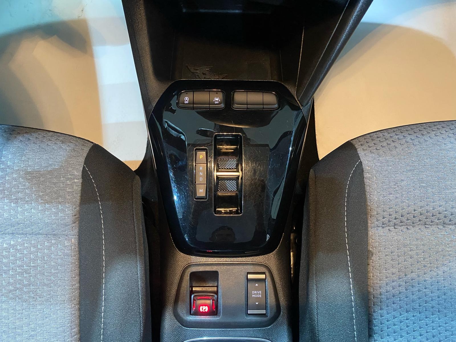 2024 Benzin Otomatik Opel Corsa Kırmızı Gürel Tasarım Aksesuar Otomotiv San. Tic. Ltd. Şti.