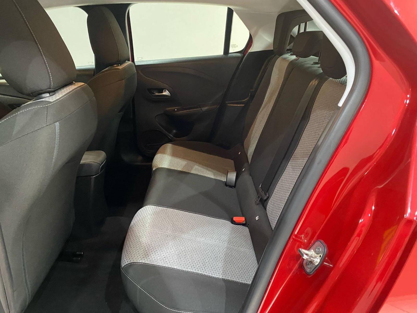 2024 Benzin Otomatik Opel Corsa Kırmızı Gürel Tasarım Aksesuar Otomotiv San. Tic. Ltd. Şti.