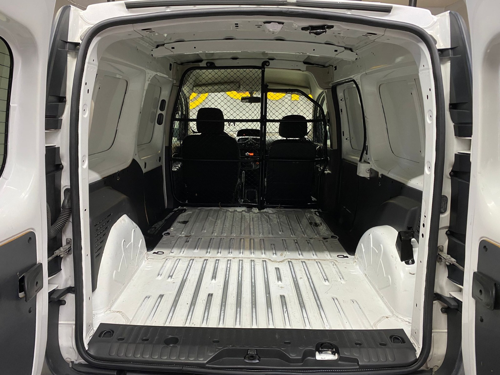 2019 Dizel Manuel Renault Kangoo Express Beyaz Gürel Tasarım Aksesuar Otomotiv San. Tic. Ltd. Şti.