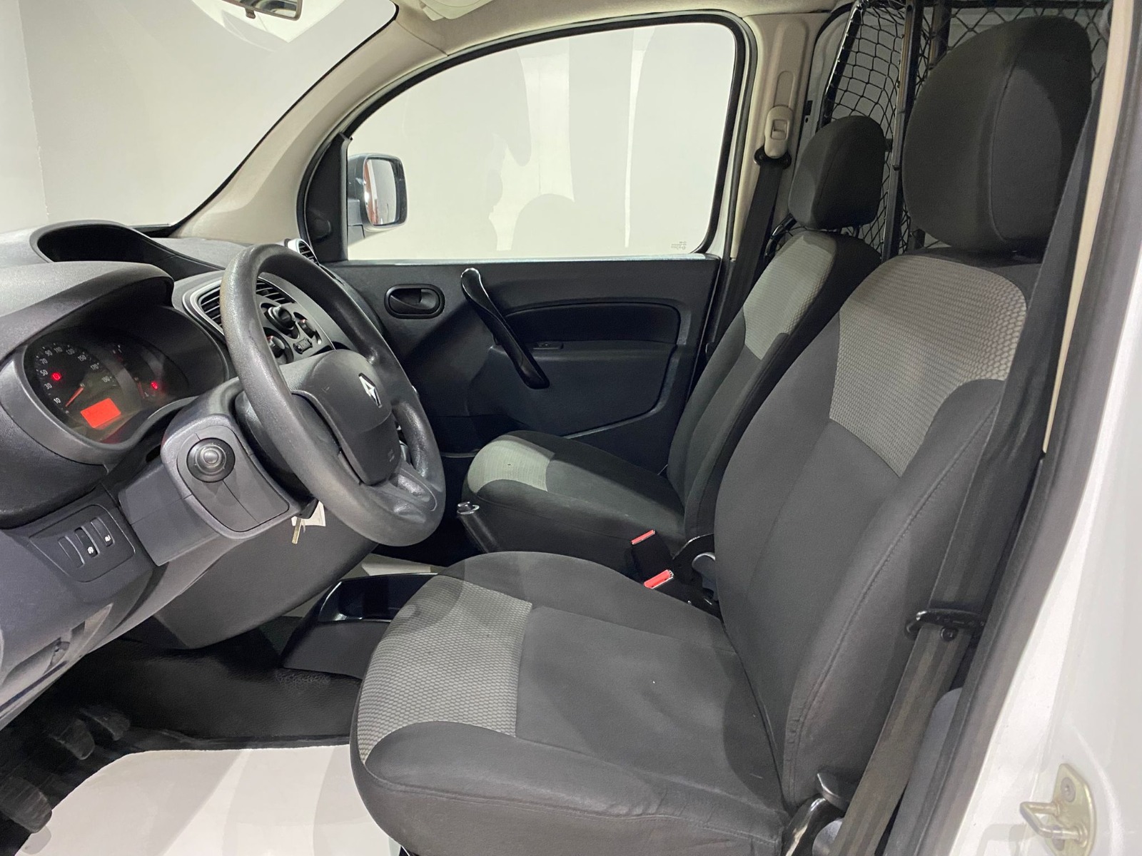 2019 Dizel Manuel Renault Kangoo Express Beyaz Gürel Tasarım Aksesuar Otomotiv San. Tic. Ltd. Şti.