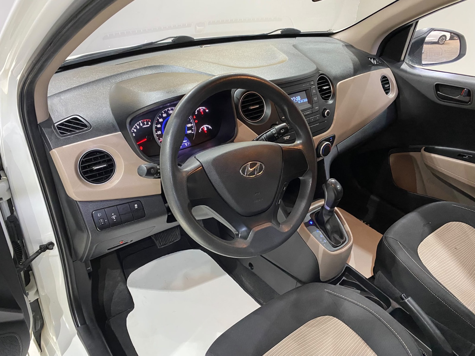 2016 Benzin Otomatik Hyundai i10 Beyaz Gürel Tasarım Aksesuar Otomotiv San. Tic. Ltd. Şti.