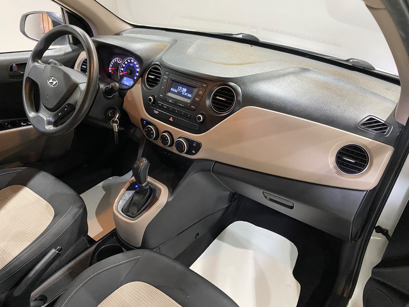 2016 Benzin Otomatik Hyundai i10 Beyaz Gürel Tasarım Aksesuar Otomotiv San. Tic. Ltd. Şti.