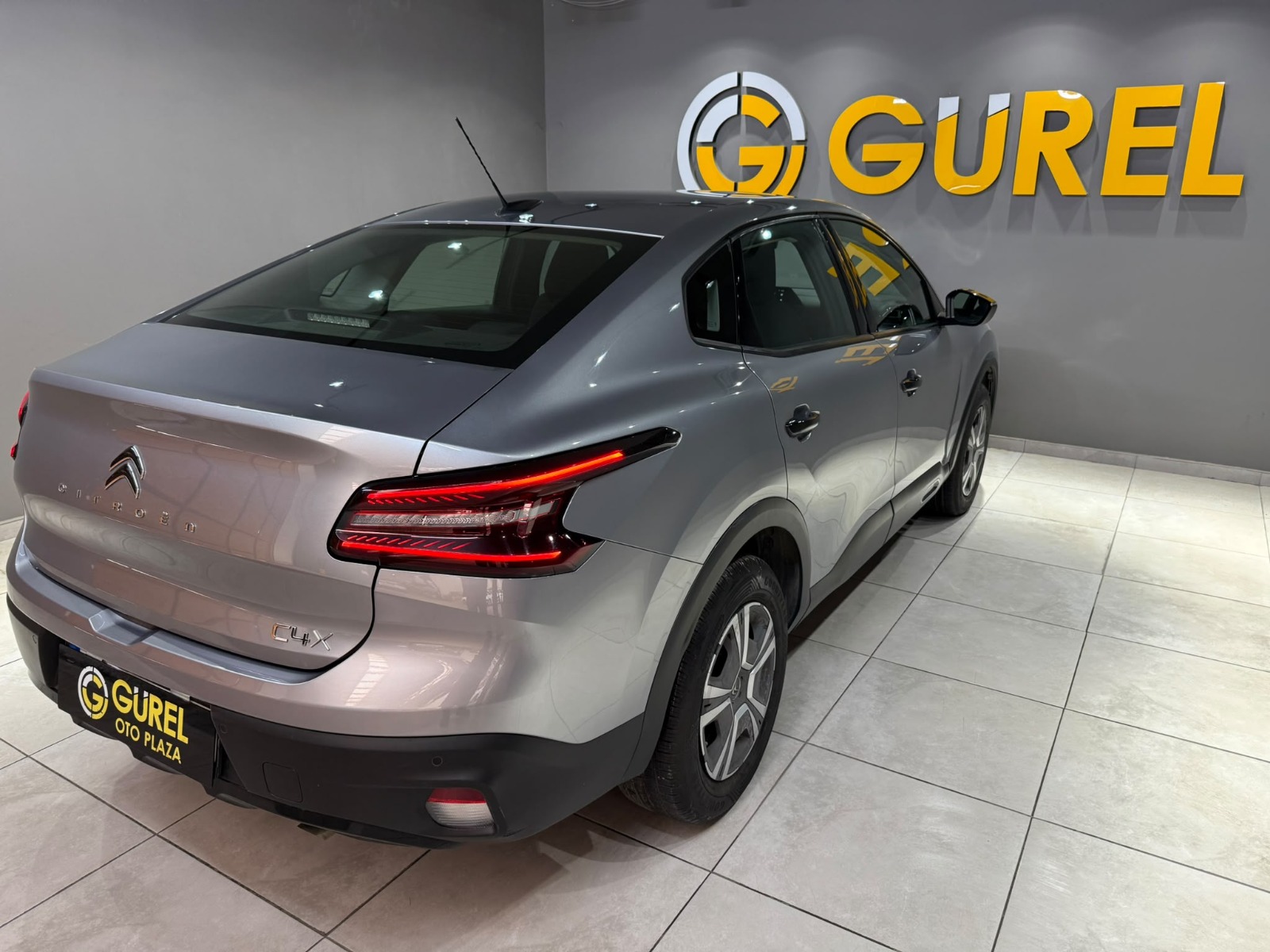 2023 Benzin Otomatik Citroen C4 X Gri Gürel Tasarım Aksesuar Otomotiv San. Tic. Ltd. Şti.
