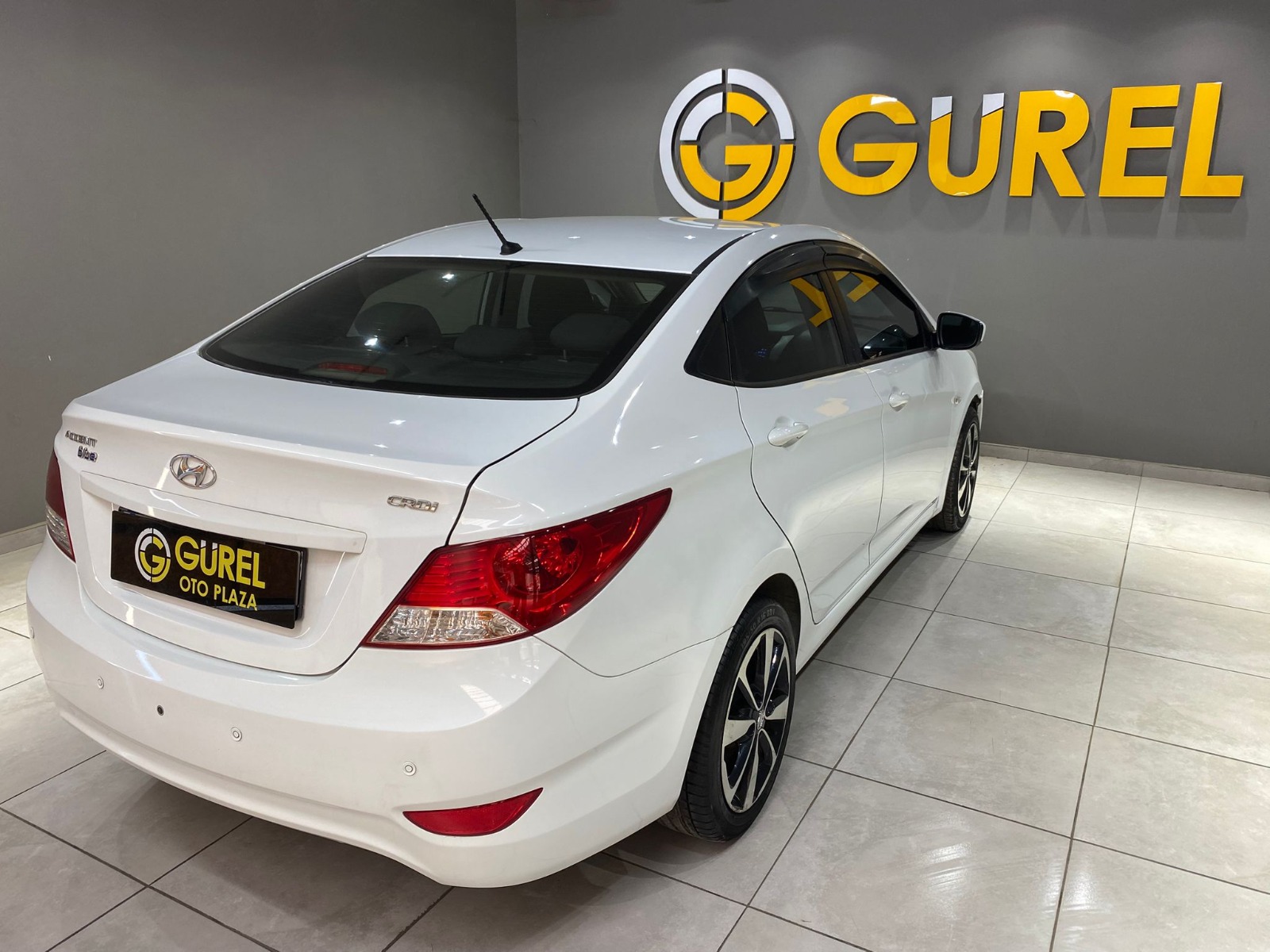 2015 Dizel Otomatik Hyundai Accent Blue Beyaz Gürel Tasarım Aksesuar Otomotiv San. Tic. Ltd. Şti.
