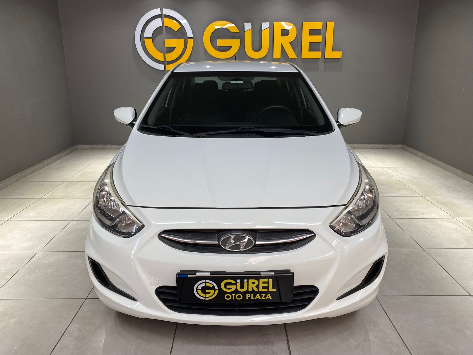 2015 Dizel Otomatik Hyundai Accent Blue Beyaz Gürel Tasarım Aksesuar Otomotiv San. Tic. Ltd. Şti.
