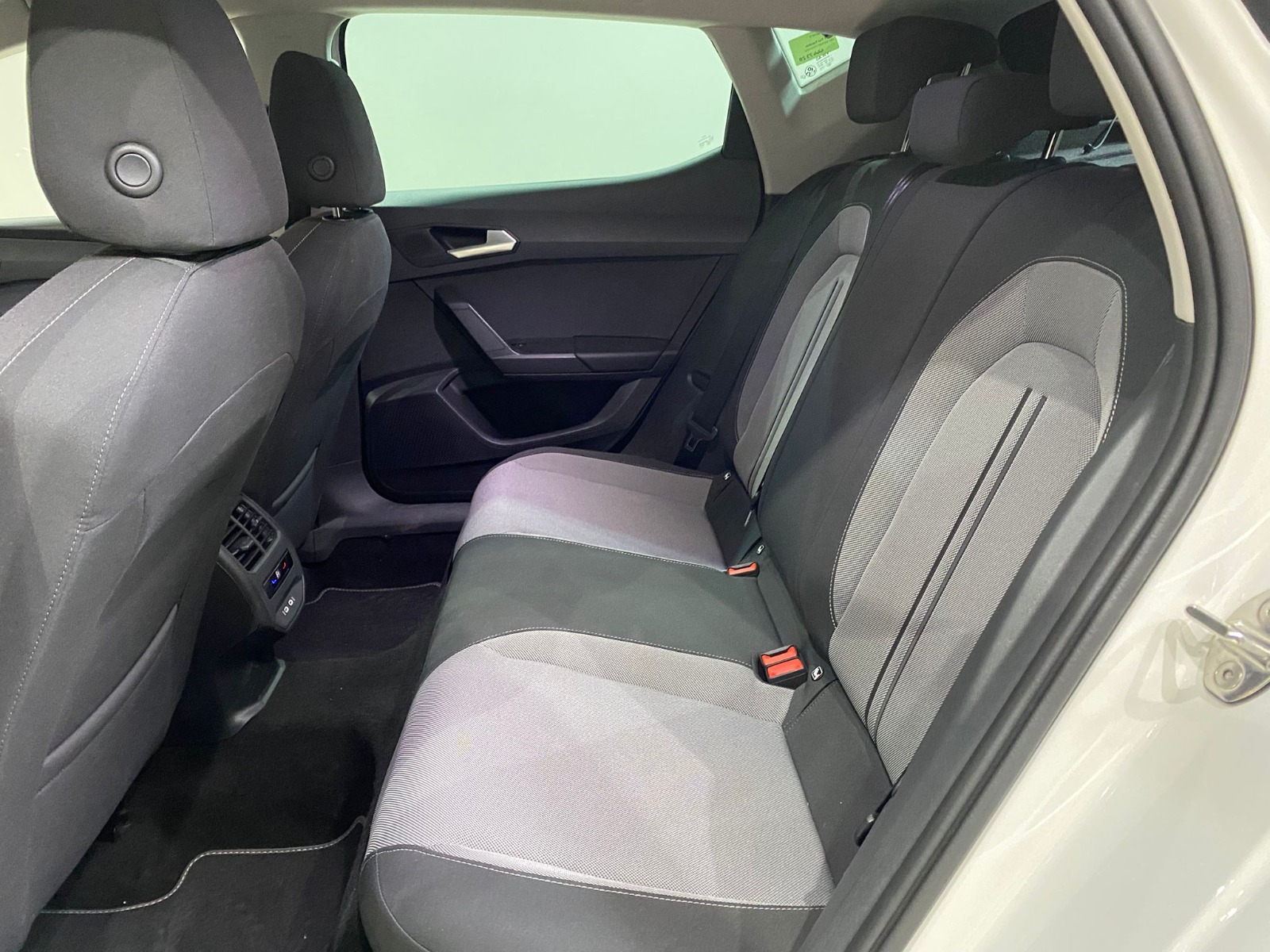 2024 MHEV Otomatik Seat Leon Beyaz Gürel Tasarım Aksesuar Otomotiv San. Tic. Ltd. Şti.