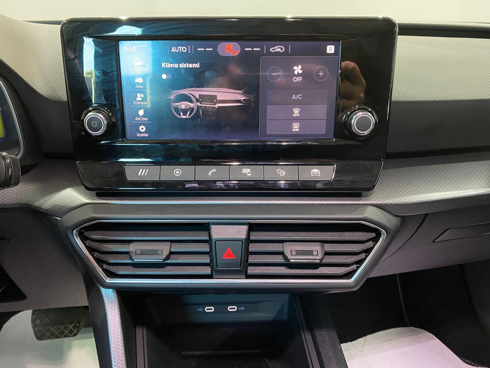 2024 MHEV Otomatik Seat Leon Beyaz Gürel Tasarım Aksesuar Otomotiv San. Tic. Ltd. Şti.