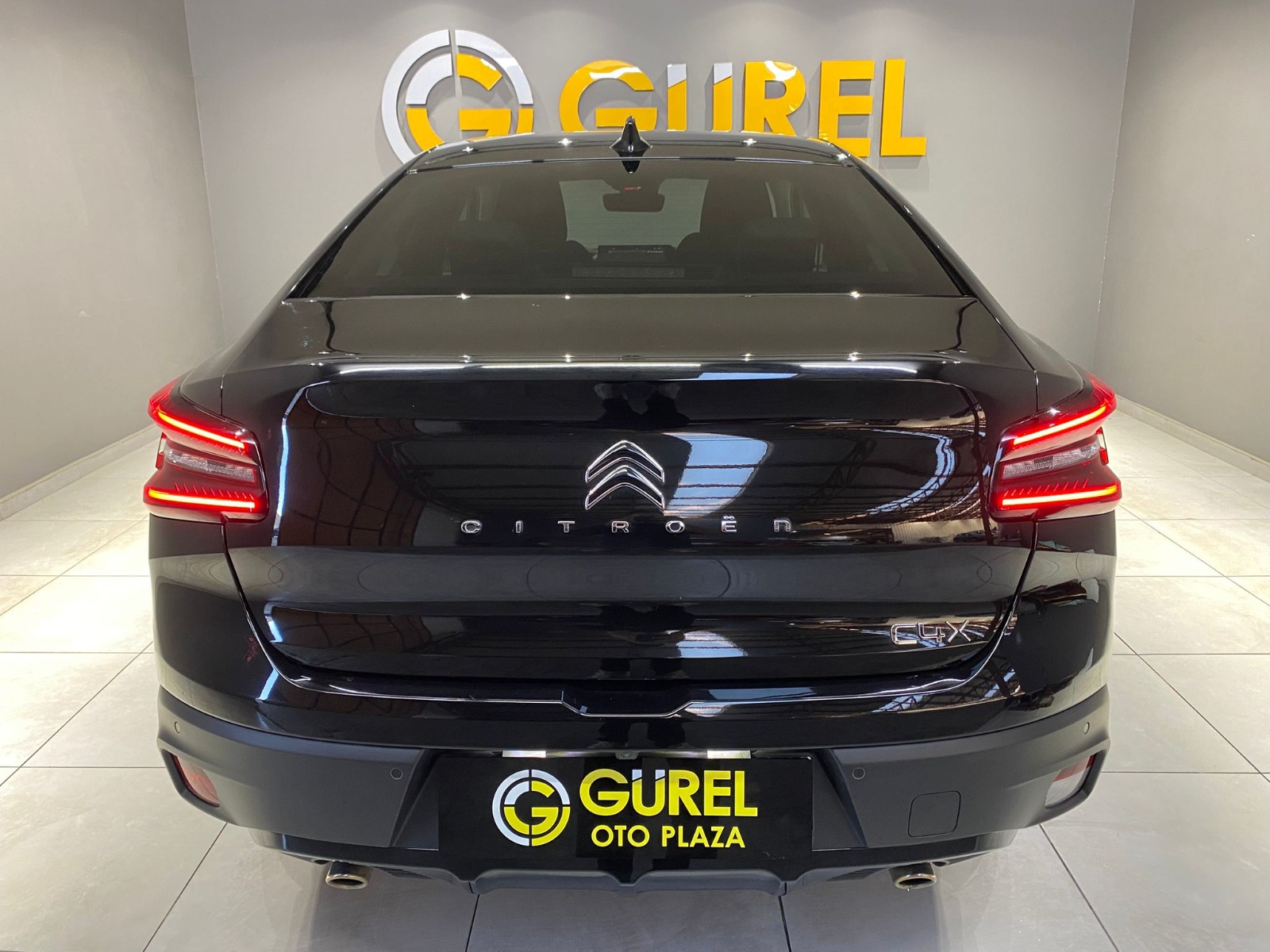 2024 Benzin Otomatik Citroen C4 X Siyah Gürel Tasarım Aksesuar Otomotiv San. Tic. Ltd. Şti.