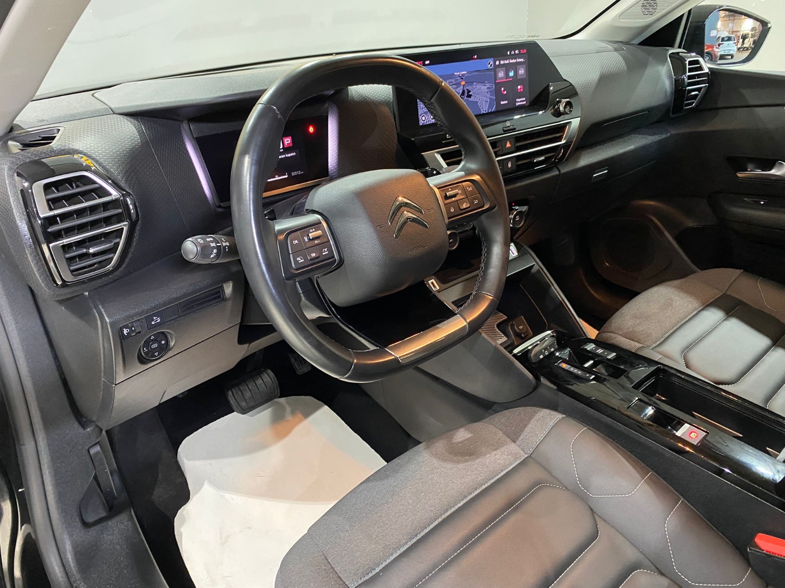 2024 Benzin Otomatik Citroen C4 X Siyah Gürel Tasarım Aksesuar Otomotiv San. Tic. Ltd. Şti.