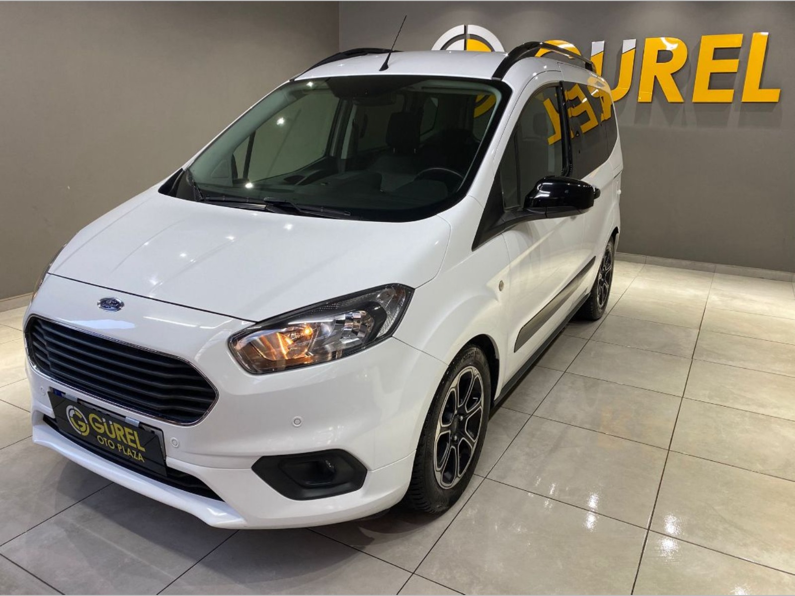 2023 Benzin Manuel Ford Tourneo Courier Beyaz Gürel Tasarım Aksesuar Otomotiv San. Tic. Ltd. Şti.
