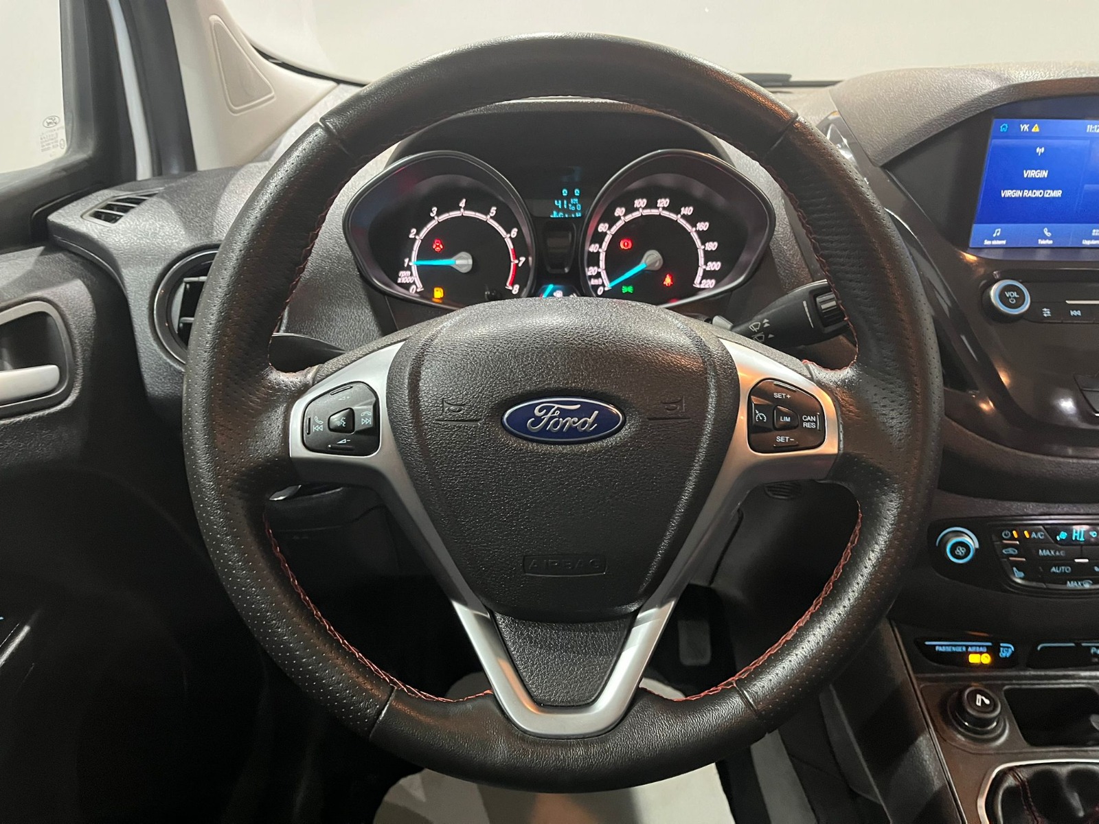 2023 Benzin Manuel Ford Tourneo Courier Beyaz Gürel Tasarım Aksesuar Otomotiv San. Tic. Ltd. Şti.