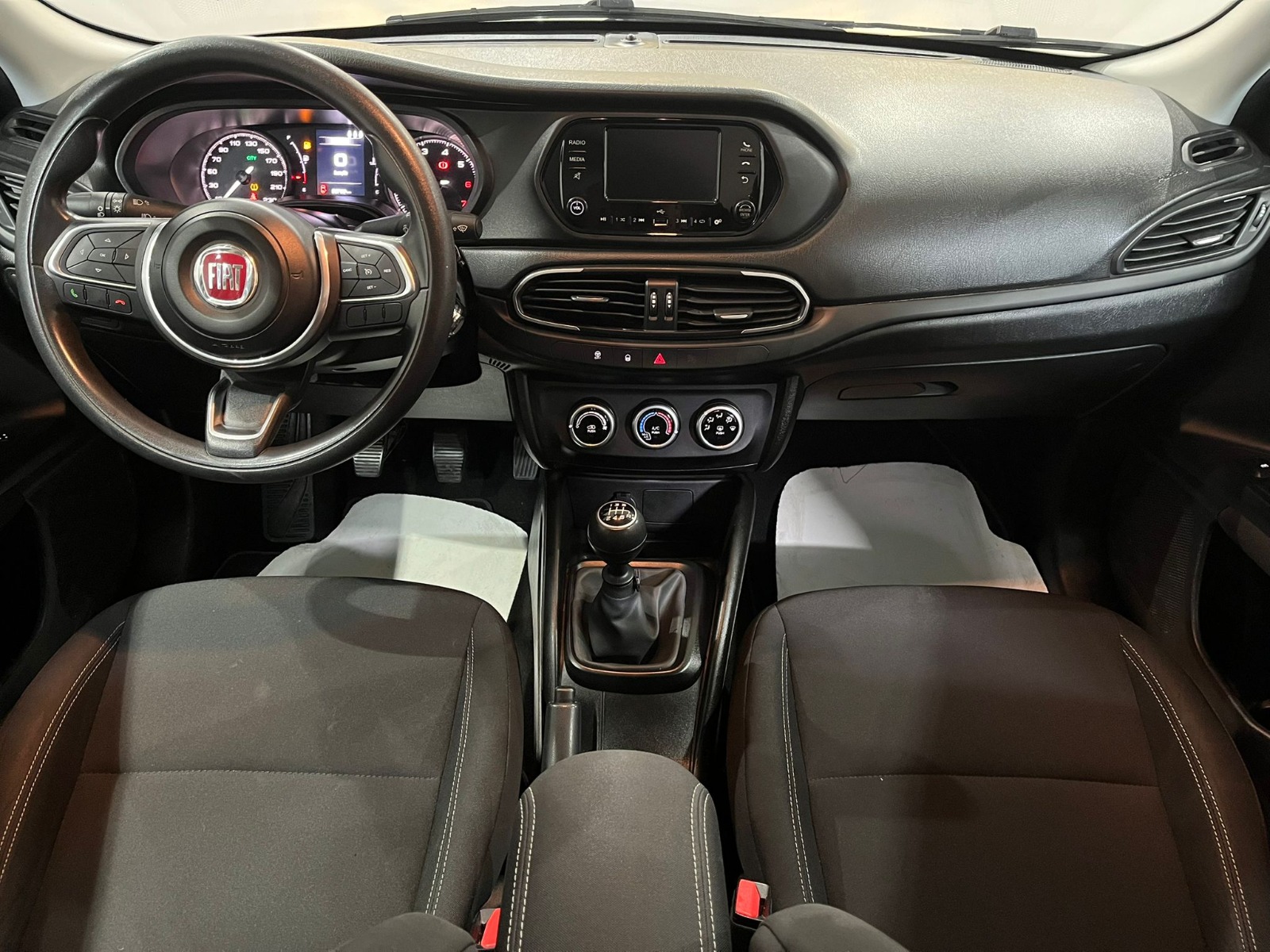 2024 Benzin Manuel Fiat Egea Beyaz Gürel Tasarım Aksesuar Otomotiv San. Tic. Ltd. Şti.