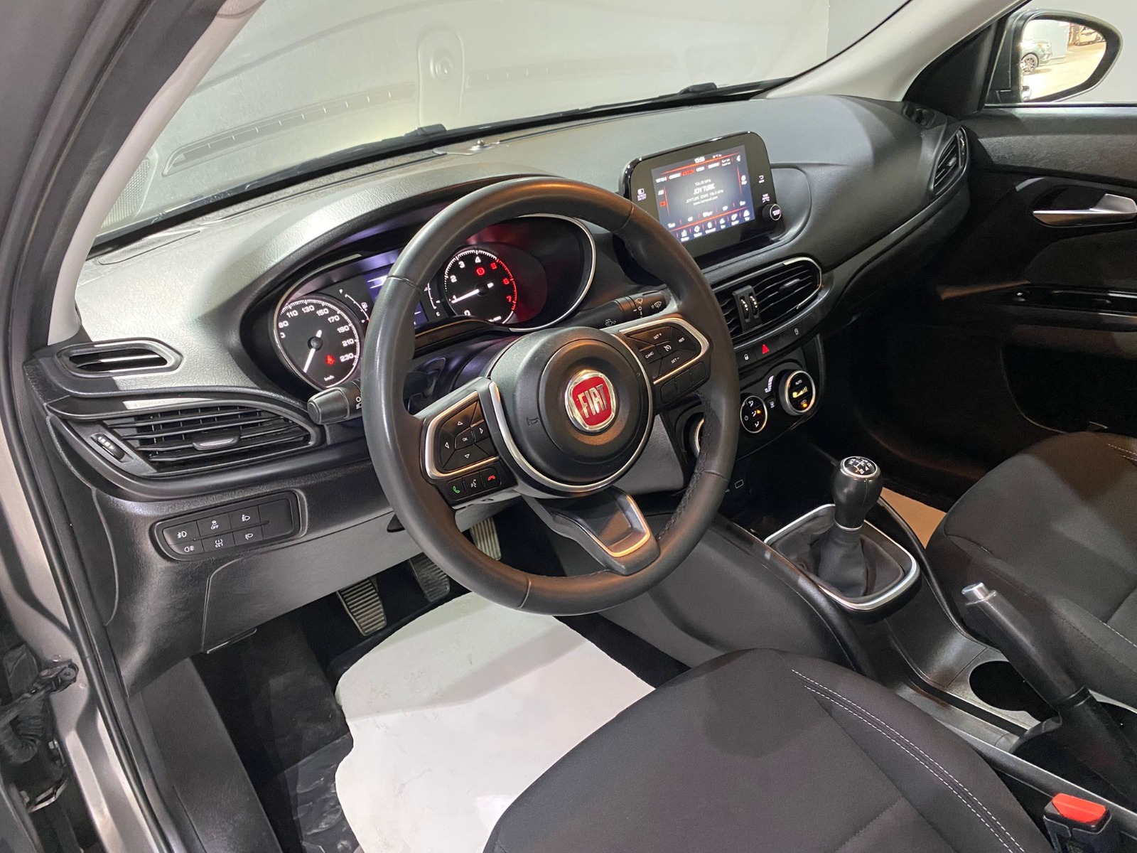 2023 Dizel Manuel Fiat Egea Gri Gürel Tasarım Aksesuar Otomotiv San. Tic. Ltd. Şti.