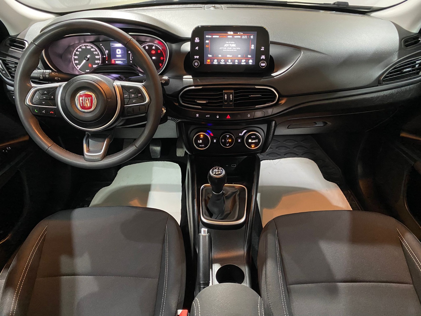2023 Dizel Manuel Fiat Egea Gri Gürel Tasarım Aksesuar Otomotiv San. Tic. Ltd. Şti.