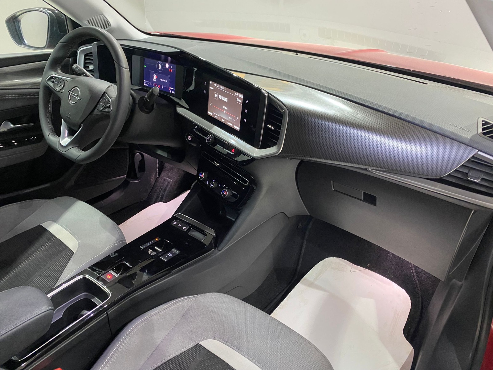 2024 Benzin Otomatik Opel Mokka Kırmızı Gürel Tasarım Aksesuar Otomotiv San. Tic. Ltd. Şti.