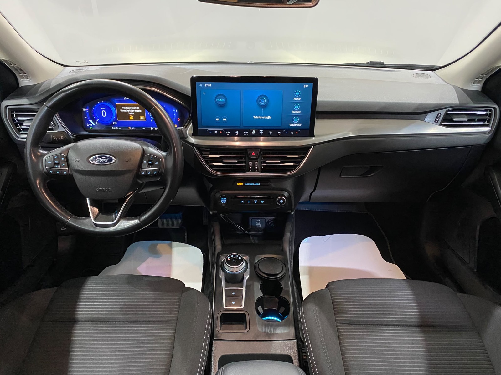 2024 Dizel Otomatik Ford Focus Gümüş Gri Gürel Tasarım Aksesuar Otomotiv San. Tic. Ltd. Şti.