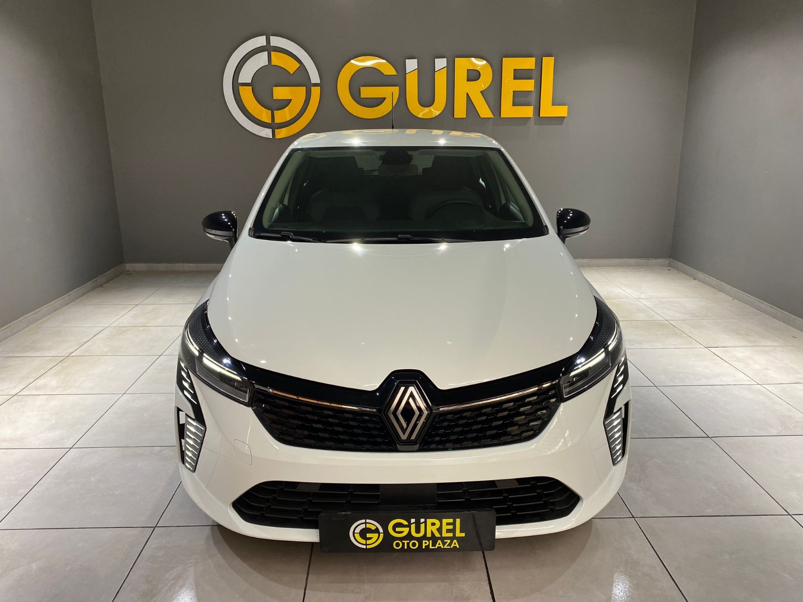 2023 Benzin Otomatik Renault Clio Beyaz Gürel Tasarım Aksesuar Otomotiv San. Tic. Ltd. Şti.