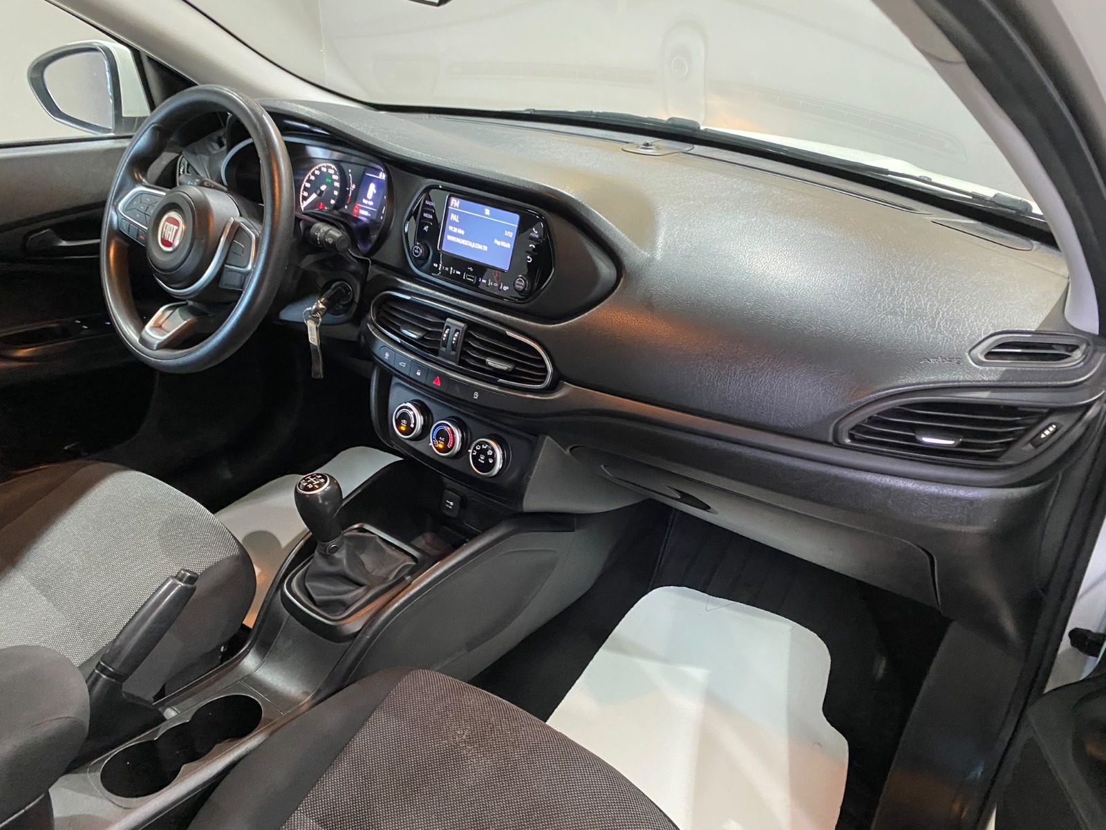 2023 Dizel Manuel Fiat Egea Beyaz Gürel Tasarım Aksesuar Otomotiv San. Tic. Ltd. Şti.