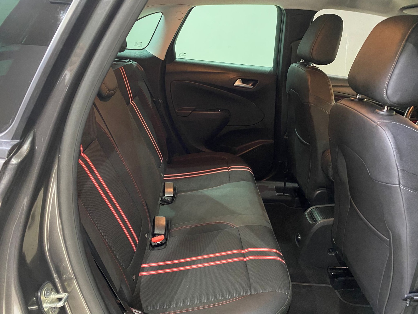 2022 Benzin Manuel Opel Crossland Gri Gürel Tasarım Aksesuar Otomotiv San. Tic. Ltd. Şti.