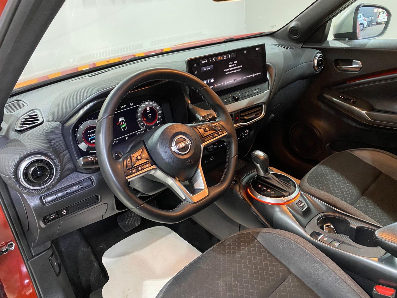 2024 Benzin Otomatik Nissan Juke Kırmızı Gürel Tasarım Aksesuar Otomotiv San. Tic. Ltd. Şti.