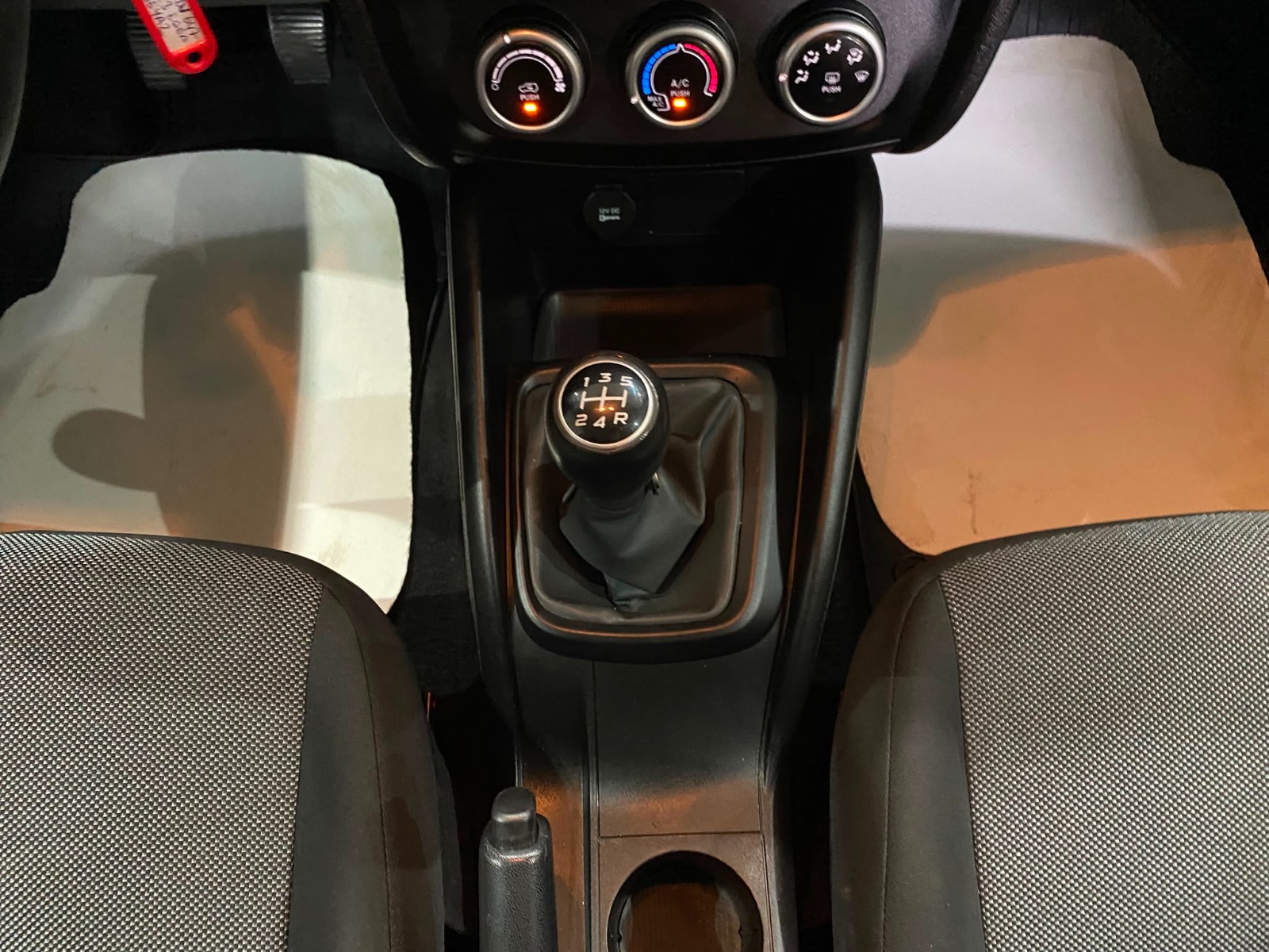 2023 Dizel Manuel Fiat Egea Beyaz Gürel Tasarım Aksesuar Otomotiv San. Tic. Ltd. Şti.
