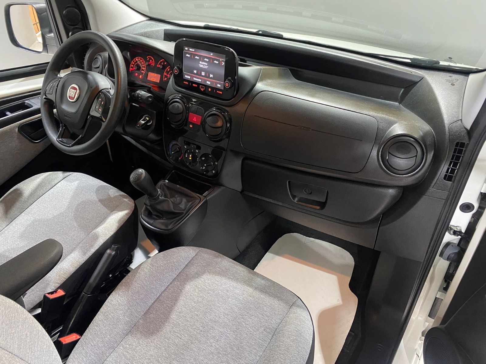 2024 Dizel Manuel Fiat Fiorino Beyaz Gürel Tasarım Aksesuar Otomotiv San. Tic. Ltd. Şti.
