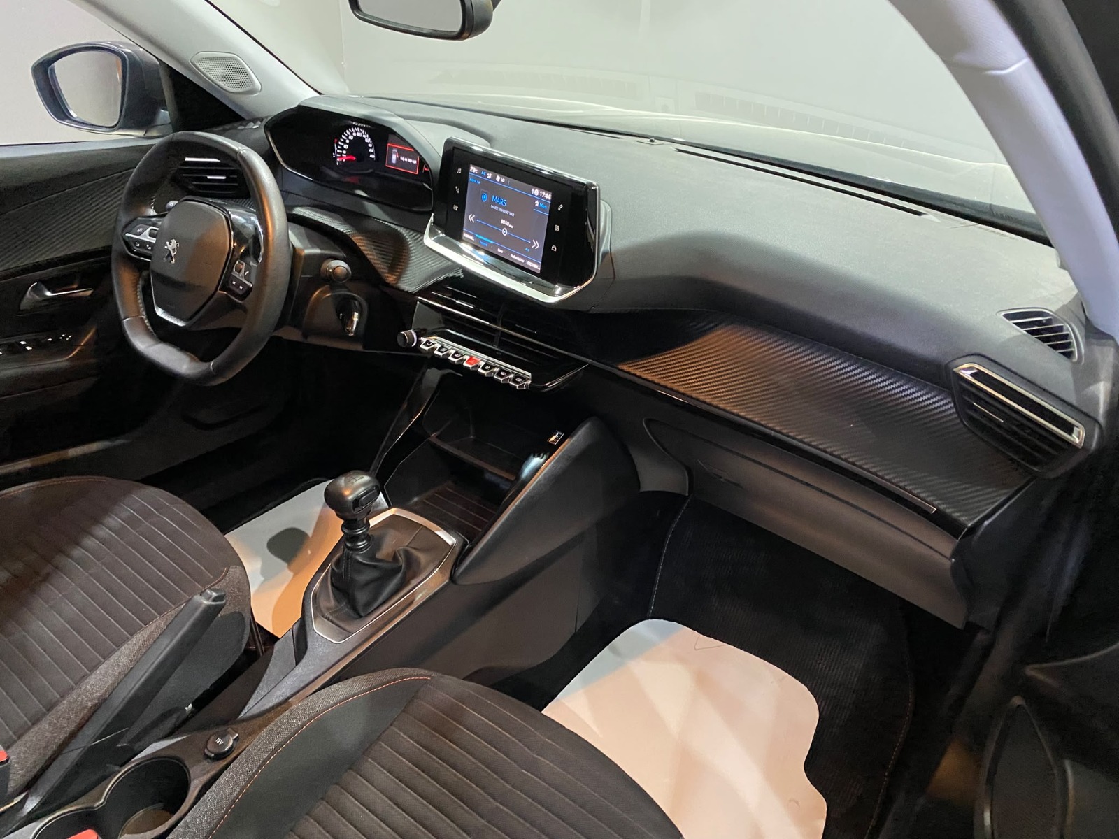2021 Benzin Manuel Peugeot 2008 Gri Gürel Tasarım Aksesuar Otomotiv San. Tic. Ltd. Şti.