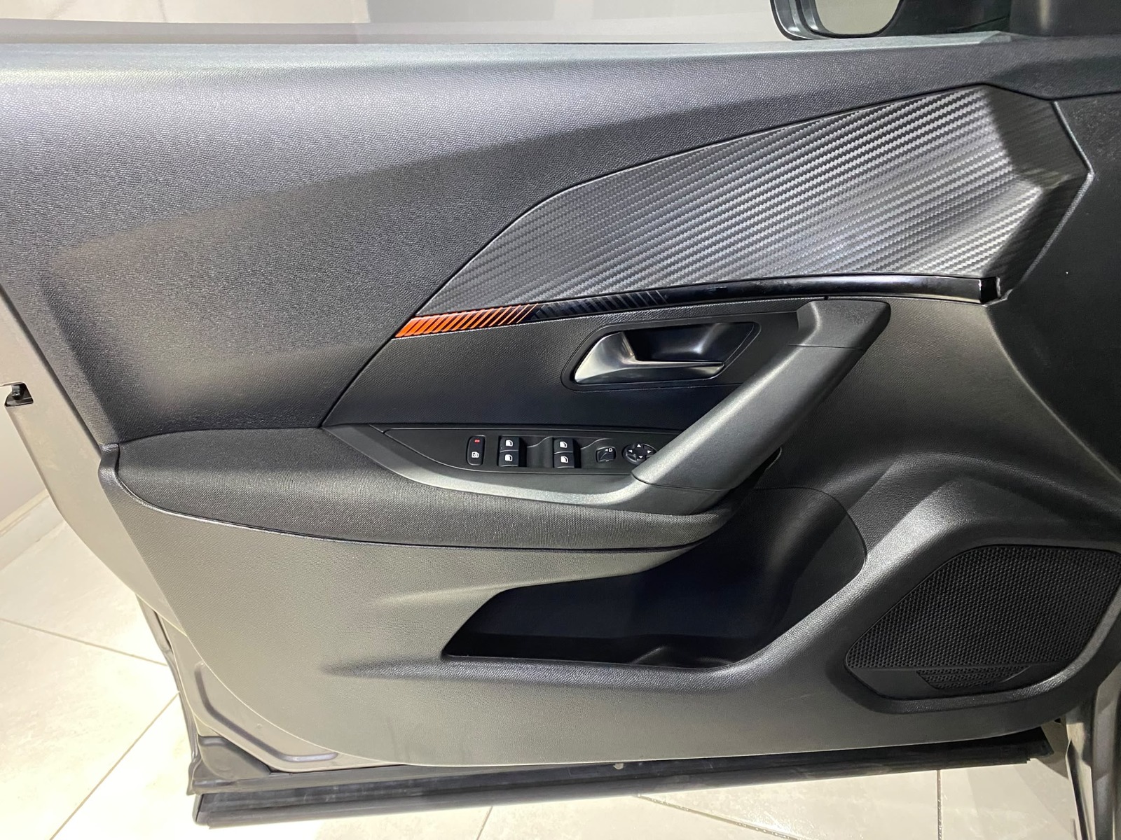 2021 Benzin Manuel Peugeot 2008 Gri Gürel Tasarım Aksesuar Otomotiv San. Tic. Ltd. Şti.