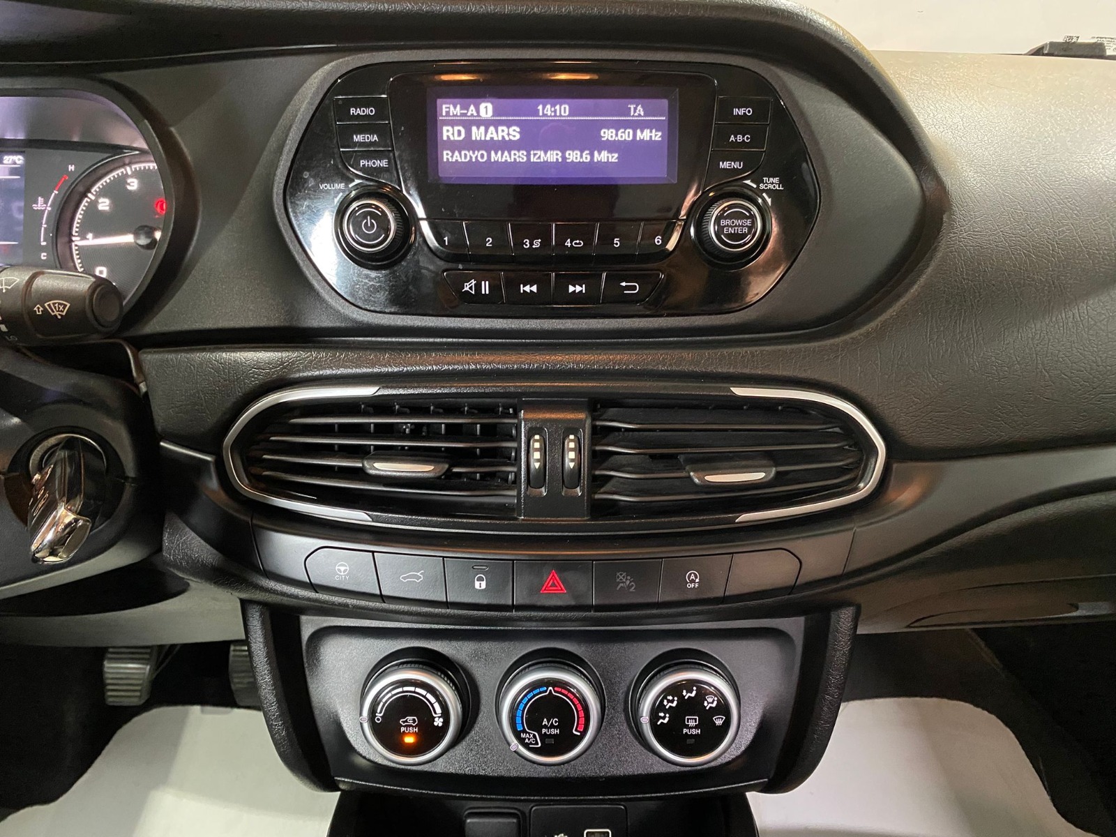 2022 Dizel Manuel Fiat Egea Beyaz Gürel Tasarım Aksesuar Otomotiv San. Tic. Ltd. Şti.