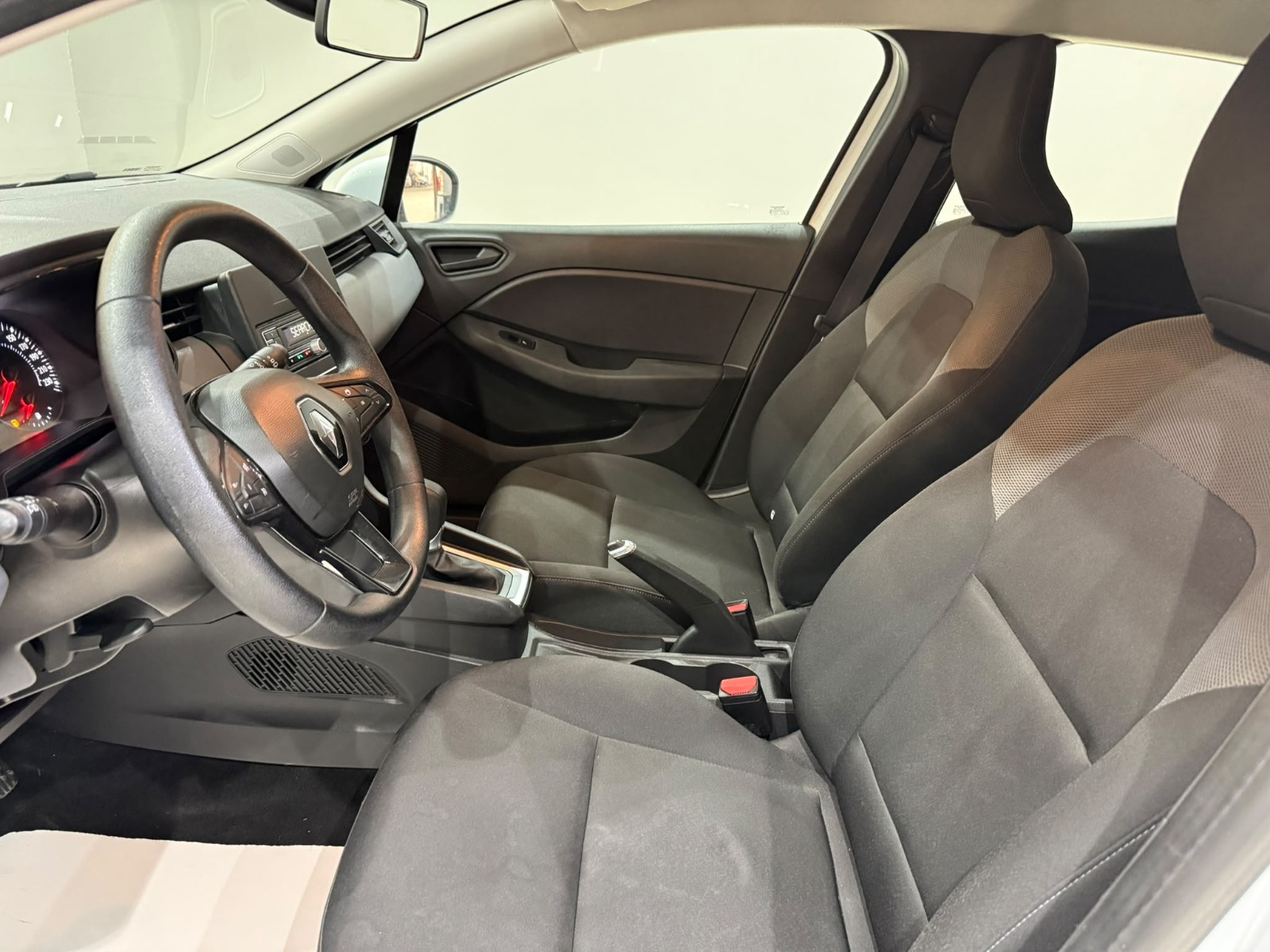 2022 Benzin Otomatik Renault Clio Beyaz Gürel Tasarım Aksesuar Otomotiv San. Tic. Ltd. Şti.