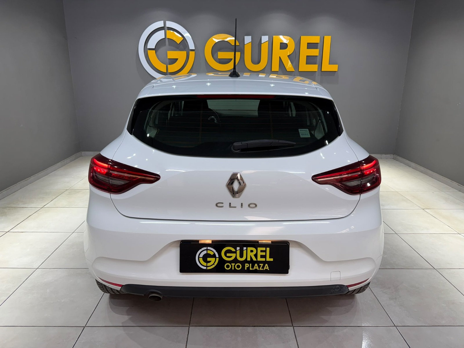 2022 Benzin Otomatik Renault Clio Beyaz Gürel Tasarım Aksesuar Otomotiv San. Tic. Ltd. Şti.