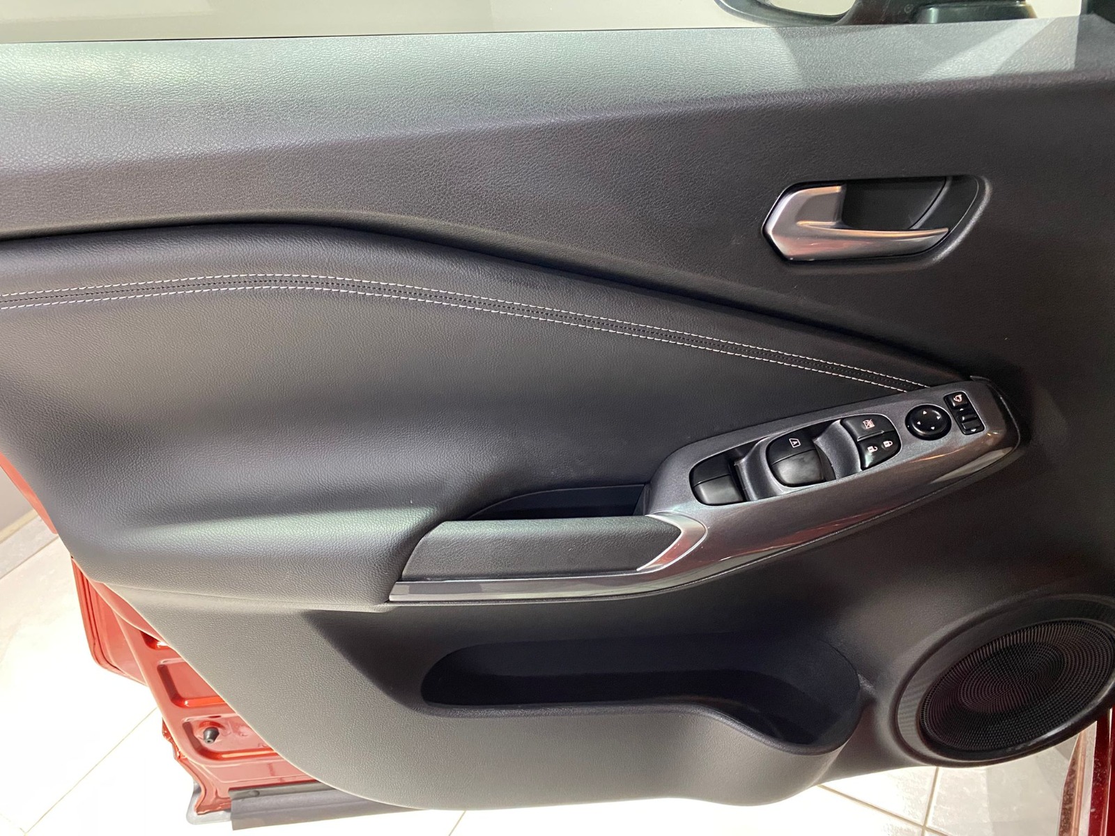 2023 Benzin Otomatik Nissan Juke Kırmızı Gürel Tasarım Aksesuar Otomotiv San. Tic. Ltd. Şti.