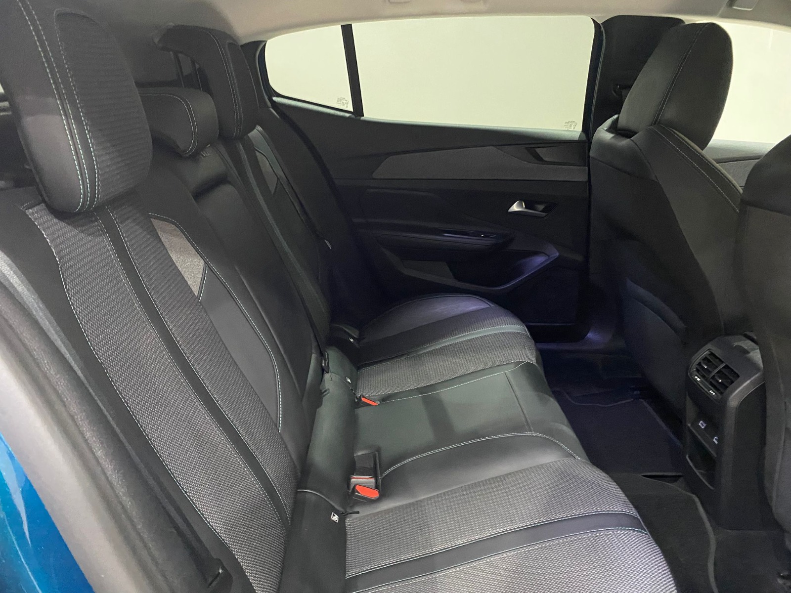 2025 Benzin Otomatik Peugeot 408 Mavi Gürel Tasarım Aksesuar Otomotiv San. Tic. Ltd. Şti.