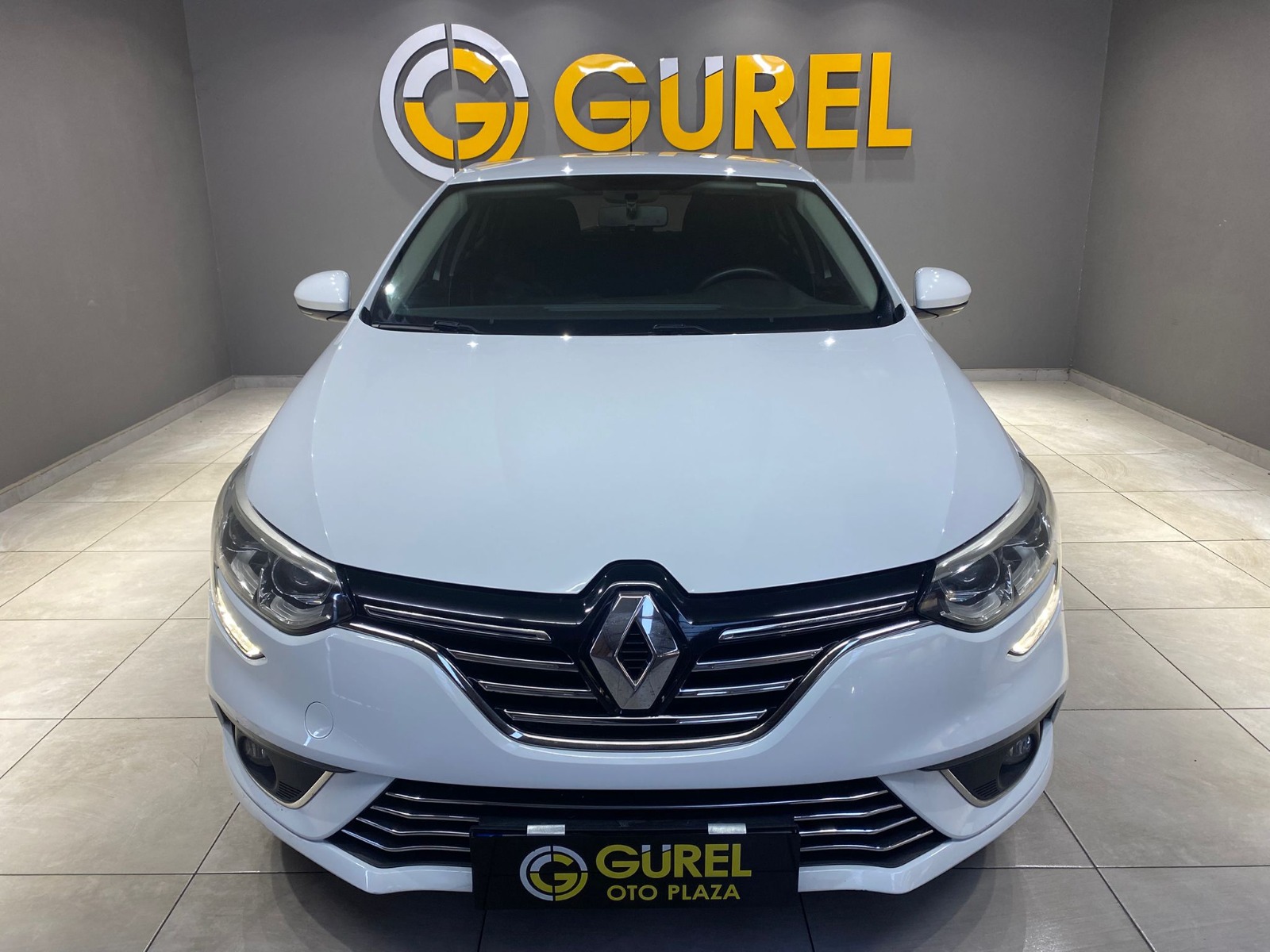 2017 Benzin Manuel Renault Megane Beyaz Gürel Tasarım Aksesuar Otomotiv San. Tic. Ltd. Şti.