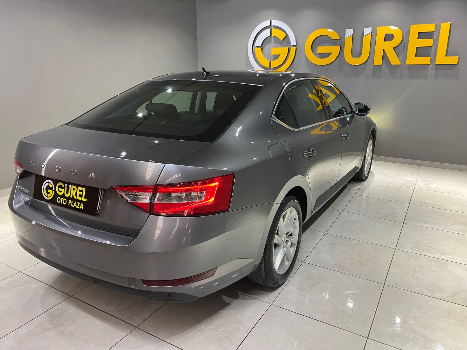 2023 Benzin Otomatik Skoda Superb Gri Gürel Tasarım Aksesuar Otomotiv San. Tic. Ltd. Şti.
