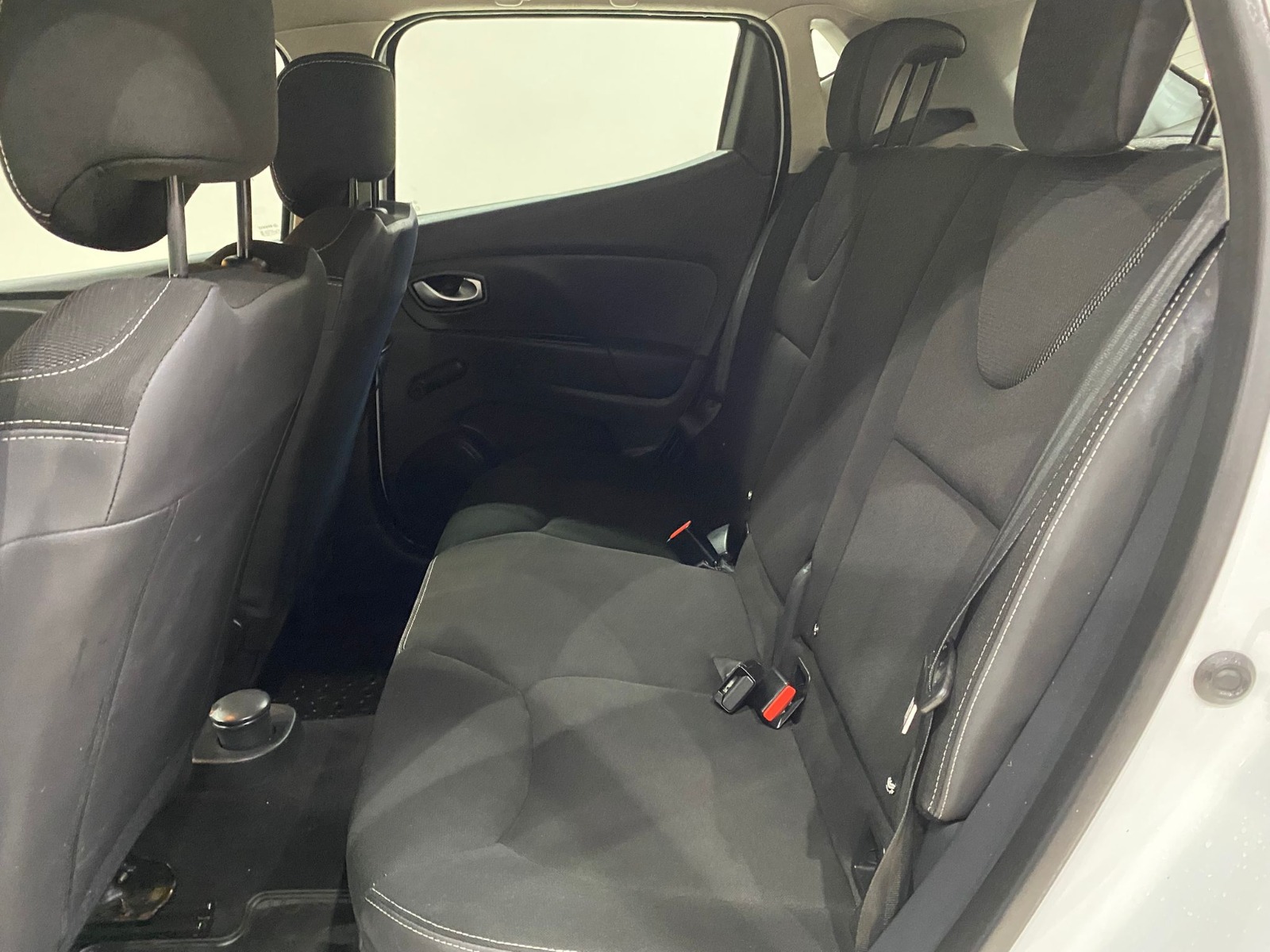 2016 Dizel Manuel Renault Clio Beyaz Gürel Tasarım Aksesuar Otomotiv San. Tic. Ltd. Şti.