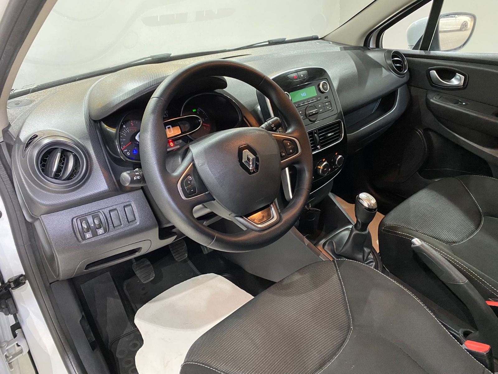 2016 Dizel Manuel Renault Clio Beyaz Gürel Tasarım Aksesuar Otomotiv San. Tic. Ltd. Şti.