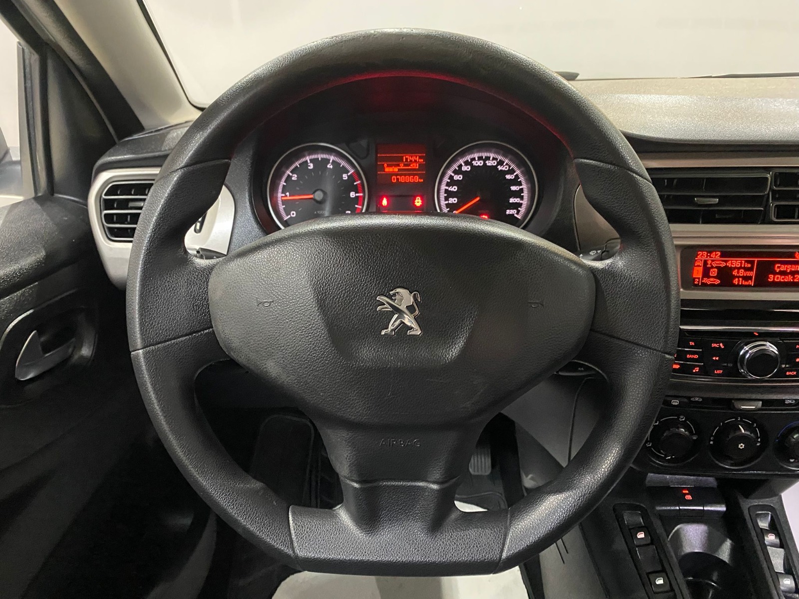 2017 Dizel Manuel Peugeot 301 Beyaz Gürel Tasarım Aksesuar Otomotiv San. Tic. Ltd. Şti.