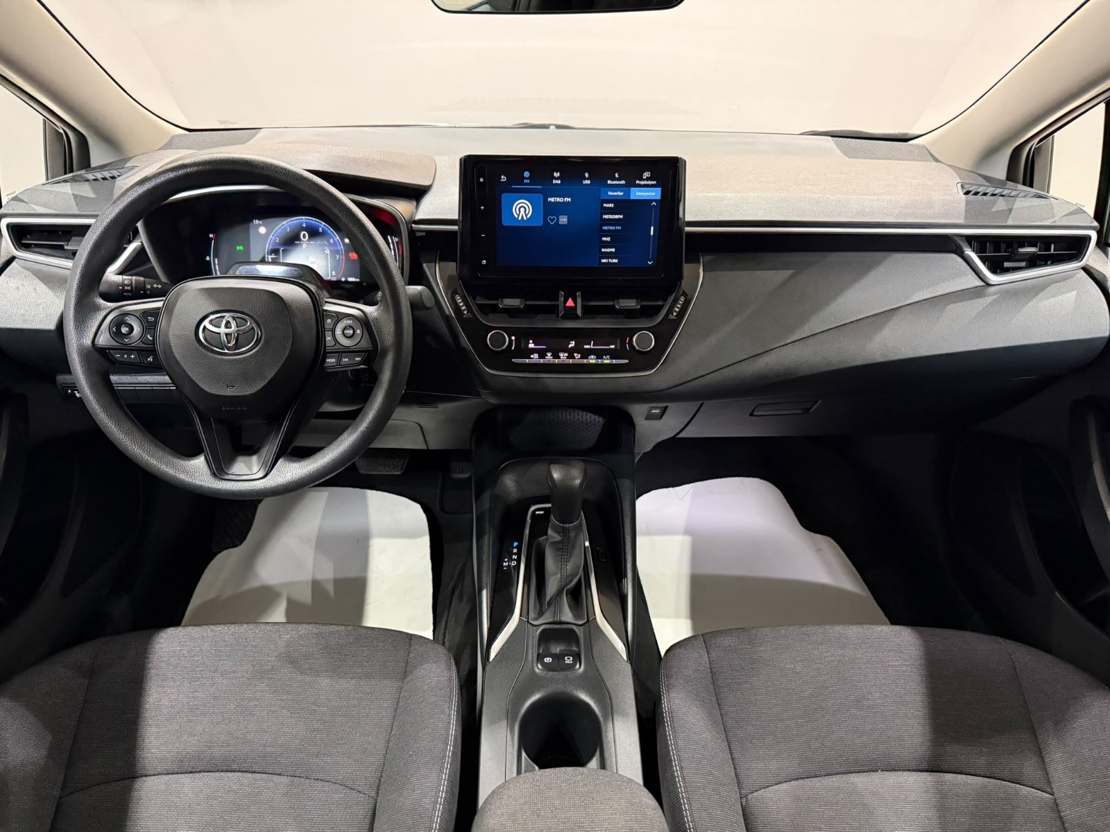 2026 Benzin Otomatik Toyota Corolla Beyaz Gürel Tasarım Aksesuar Otomotiv San. Tic. Ltd. Şti.