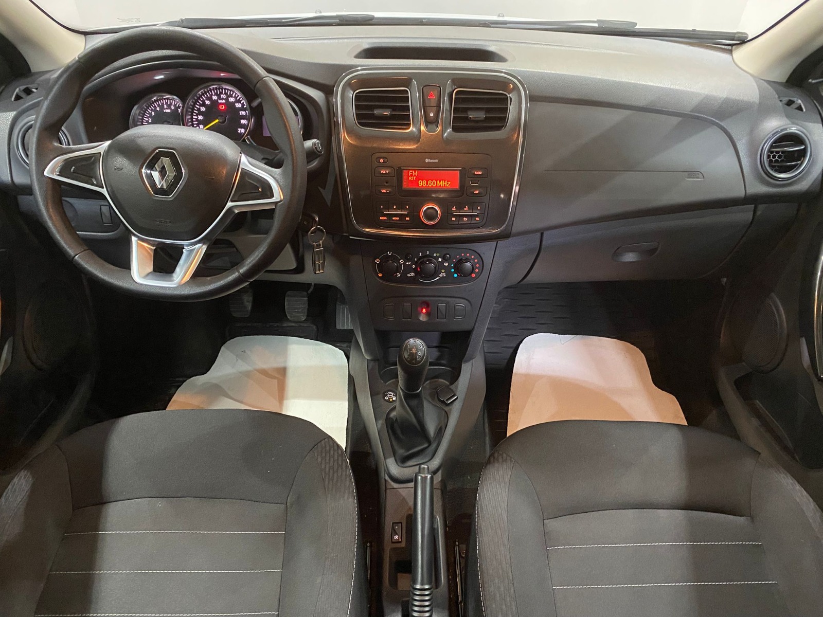 2020 Benzin + LPG Manuel Renault Symbol Beyaz Gürel Tasarım Aksesuar Otomotiv San. Tic. Ltd. Şti.