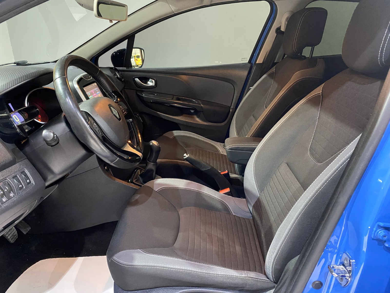 2016 Benzin Manuel Renault Clio Mavi Gürel Tasarım Aksesuar Otomotiv San. Tic. Ltd. Şti.